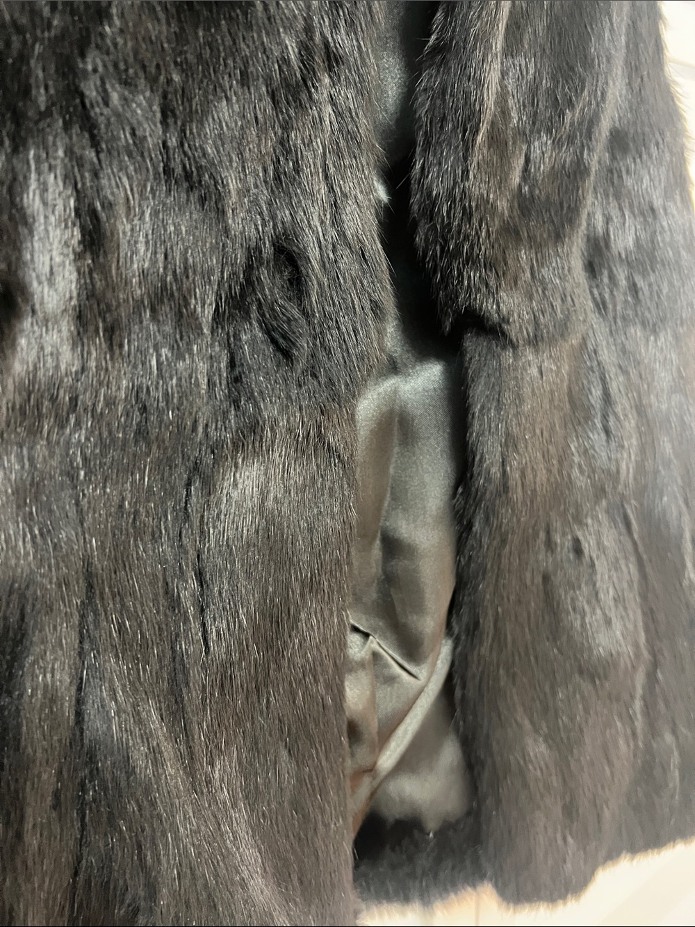 Black Rabbit Fur Vest - Picture 2 of 9